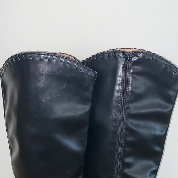 Journee Daria Boot 9 - worn once - Picture 10 of 10